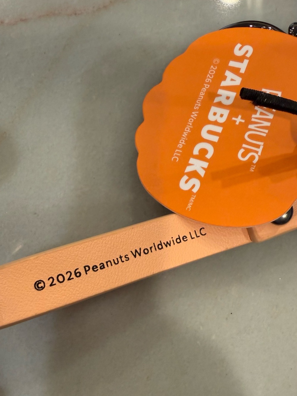 🎃 NWT Peanuts x Starbucks 🎃
Limited Edition Snoopy Keychain/ Bag Charm - Picture 8 of 11